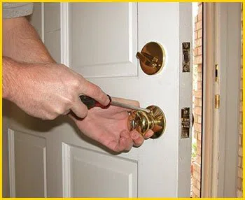 Metro Locksmith Services Glendale, AZ 623-476-0038 Metro Locksmith Services Glendale, AZ 623-476-0038 - 1-locks-locksmith